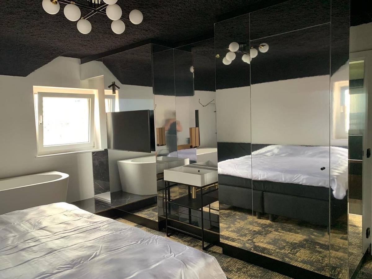 Bed & Breakfast Maison Noire Westende-Bad Incl Parking & Ontbijt Middelkerke Zewnętrze zdjęcie